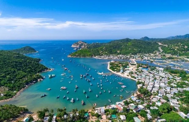 Bãi Hòn Rùa Viên Ngọc Màu Ngọc Bích Vĩnh Hy Ninh Thuận-2.webp