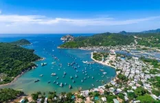 Bãi Hòn Rùa – “Viên Ngọc Màu Ngọc Bích” Vĩnh Hy, Ninh Thuận