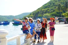 bo ke lang bich dam -dao bich dam nha trang - nha trang booking (25).webp