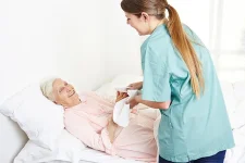 CẦN NGƯỜI NUÔI BỆNH GỌI CHỊ THẢO DỊCH VỤ SAO MAI LÀ CÓ NGƯỜI