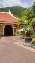 TẮM BÙN TRĂM TRỨNG NHA TRANG 100 EGGS THEME PARK-2.webp