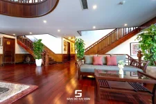 Mẫu sàn gỗ tự nhiên cho căn hộ chung cư đẹp-2.webp