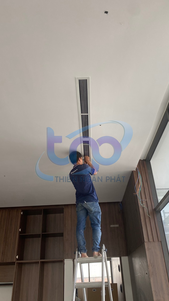 Bố trí các miệng gió thổi điều chỉnh hướng gió thổi linh hoạt trong không gian 